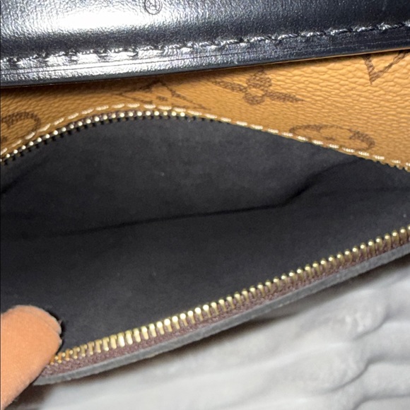 Louis Vuitton Pochette Métis Reverse Monogram - Picture 14 of 16